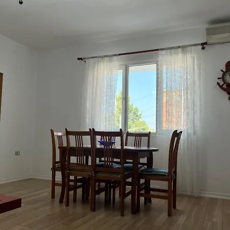 Апартаменты Comfort Home-apartment Тирана